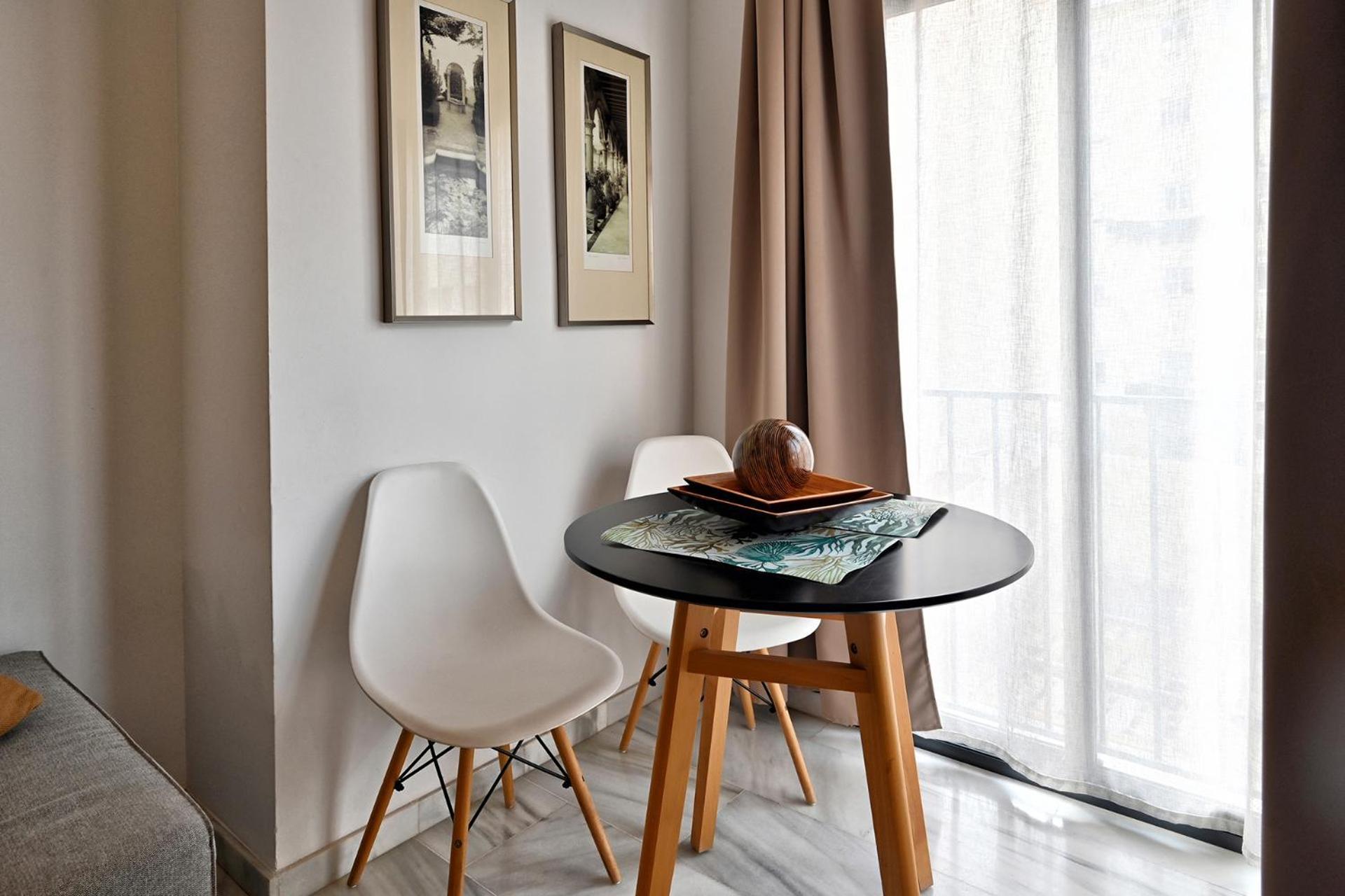 Love Rent4 Malaga Rene ภายนอก รูปภาพ